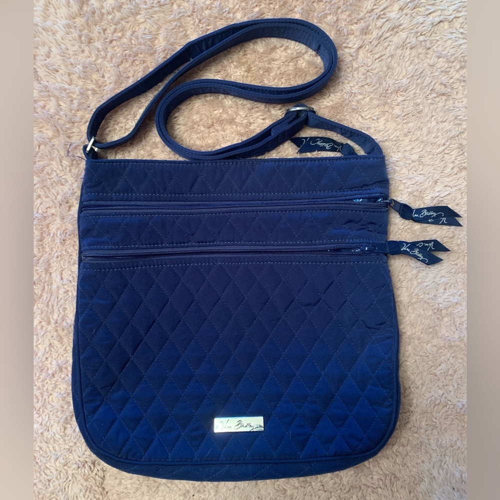 ❤️ 3/$15 Vera Bradley Dark Blue Crossbody Bag